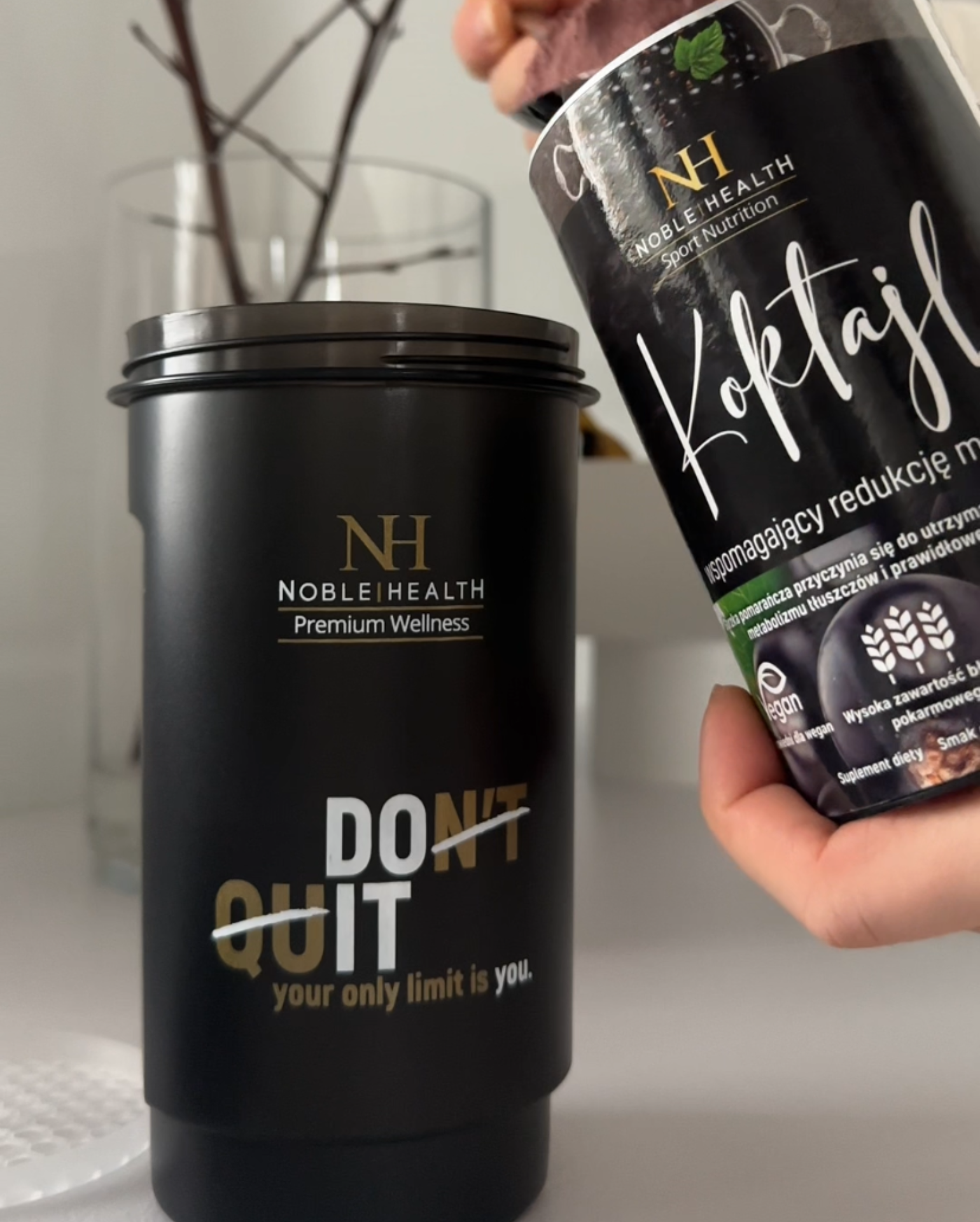 Zestaw 4 Koktajle + Shaker